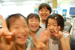 �A�g���G�̎q�ǂ�����